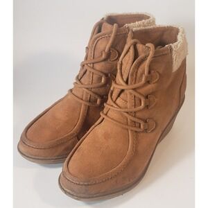 Mad Love Women's 6.5 Ankle Booties Wedge Boots Tan Faux Suede / Fur Trim Lace